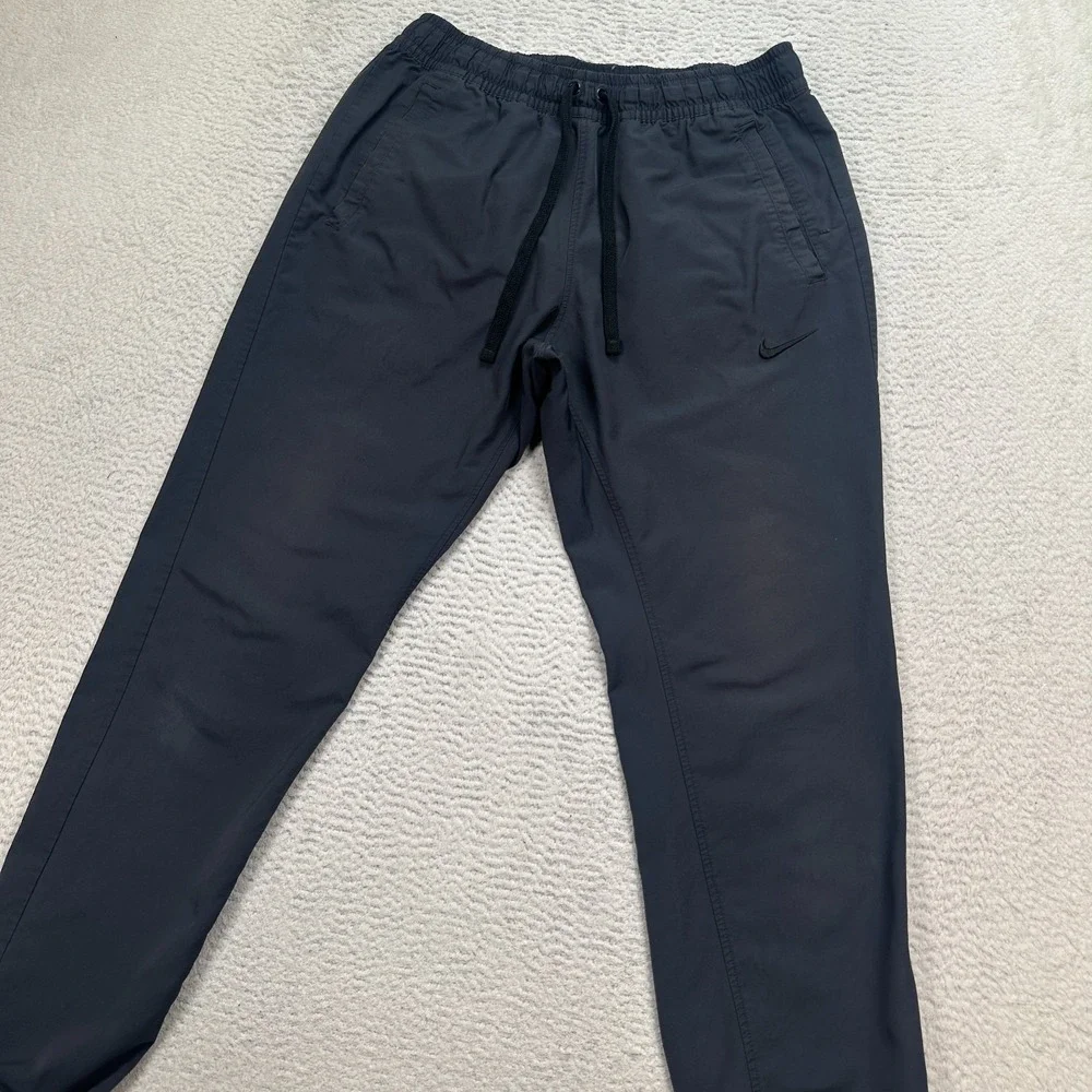 Nike Woven Tapered Joggers‎ Men's Size Medium (Fits 28X28) Athleisure Casual